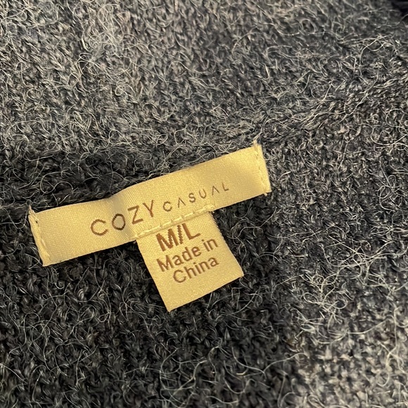 Cozy Casual Long Line Hooded Cardigan - Picture 5 of 6